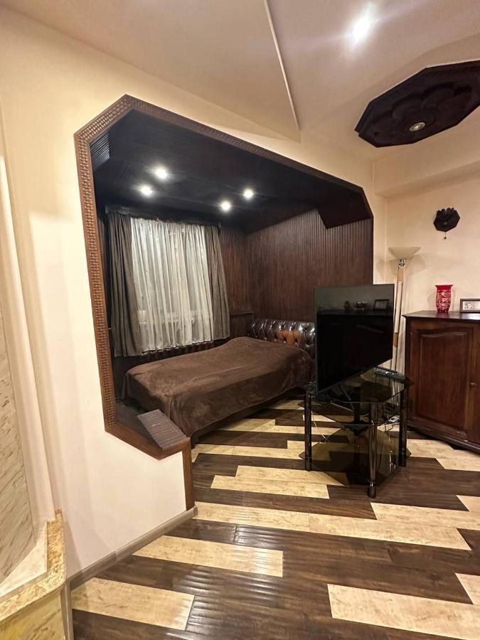 Studio Apartment Little Center, Heart Of Yerevan Exterior photo